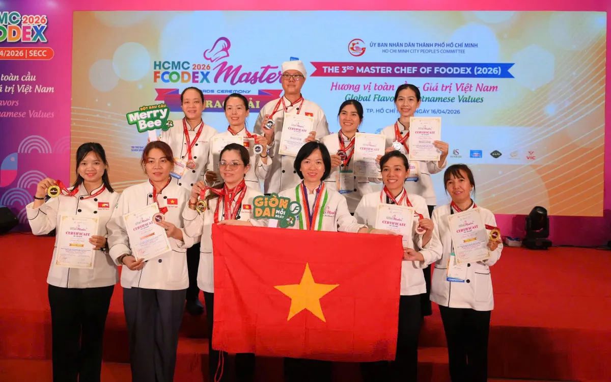 Hành trình của các nghệ nhân Việt để tạo nên kỷ lục về bánh thạch 3D